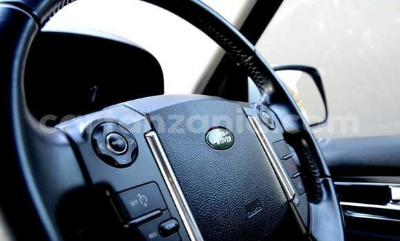 Nunua Ilio tumika Land Rover Discovery Nyeupe Gari ndani ya Dar es Salaam nchini Dar es Salaam Nunua Ilio tumika Land Rover Discovery Nyeupe Gari ndani ya Dar es Salaam nchini Dar es Salaam