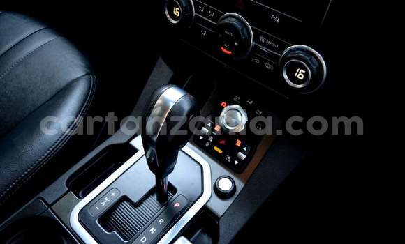 Nunua Ilio tumika Land Rover Discovery Nyeupe Gari ndani ya Dar es Salaam nchini Dar es Salaam Nunua Ilio tumika Land Rover Discovery Nyeupe Gari ndani ya Dar es Salaam nchini Dar es Salaam