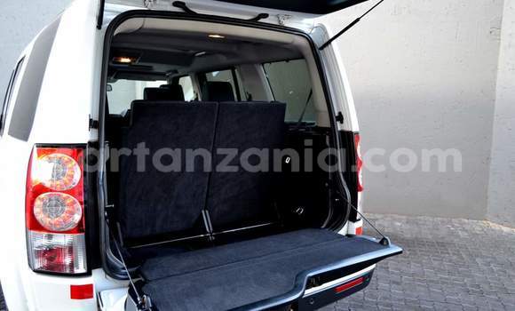 Nunua Ilio tumika Land Rover Discovery Nyeupe Gari ndani ya Dar es Salaam nchini Dar es Salaam Nunua Ilio tumika Land Rover Discovery Nyeupe Gari ndani ya Dar es Salaam nchini Dar es Salaam