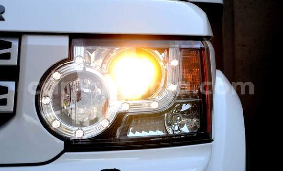 Nunua Ilio tumika Land Rover Discovery Nyeupe Gari ndani ya Dar es Salaam nchini Dar es Salaam Nunua Ilio tumika Land Rover Discovery Nyeupe Gari ndani ya Dar es Salaam nchini Dar es Salaam