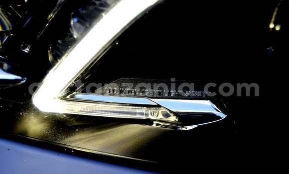 Nunua Ilio tumika Mercedes‒Benz E–Class Nyeupe Gari ndani ya Dar es Salaam nchini Dar es Salaam Nunua Ilio tumika Mercedes‒Benz E–Class Nyeupe Gari ndani ya Dar es Salaam nchini Dar es Salaam