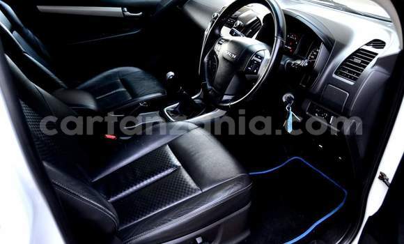 Buy Used Isuzu KB White Car in Dar es Salaam in Dar es Salaam Buy Used Isuzu KB White Car in Dar es Salaam in Dar es Salaam