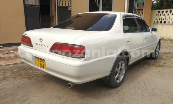 Buy Used Toyota Cresta White Car in Dar es Salaam in Dar es Salaam Buy Used Toyota Cresta White Car in Dar es Salaam in Dar es Salaam