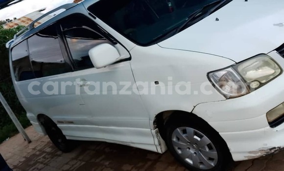 Buy Used Toyota Noah White Car in Dar es Salaam in Dar es Salaam Buy Used Toyota Noah White Car in Dar es Salaam in Dar es Salaam