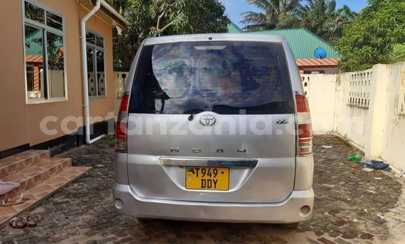 Buy Used Toyota Noah Silver Car in Dar es Salaam in Dar es Salaam Buy Used Toyota Noah Silver Car in Dar es Salaam in Dar es Salaam