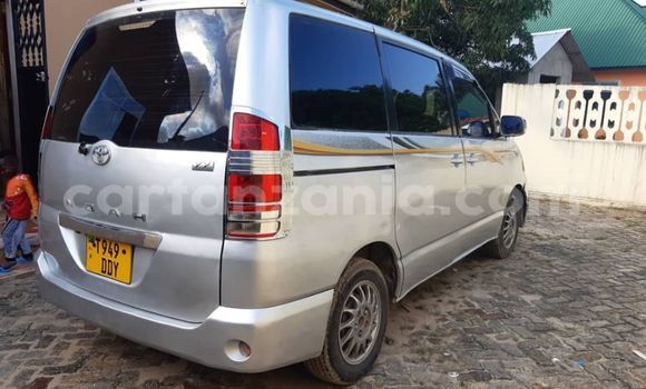 Buy Used Toyota Noah Silver Car in Dar es Salaam in Dar es Salaam Buy Used Toyota Noah Silver Car in Dar es Salaam in Dar es Salaam