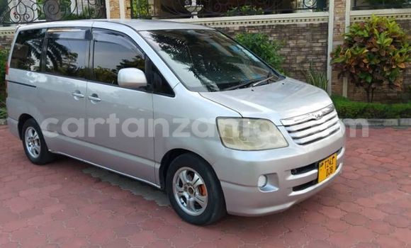 Nunua Ilio tumika Toyota Noah Fedha Gari ndani ya Dar es Salaam nchini Dar es Salaam Nunua Ilio tumika Toyota Noah Fedha Gari ndani ya Dar es Salaam nchini Dar es Salaam