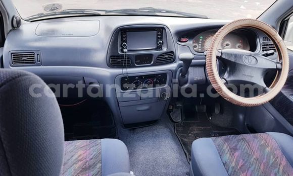 Nunua Ilio tumika Toyota Noah Fedha Gari ndani ya Dar es Salaam nchini Dar es Salaam Nunua Ilio tumika Toyota Noah Fedha Gari ndani ya Dar es Salaam nchini Dar es Salaam