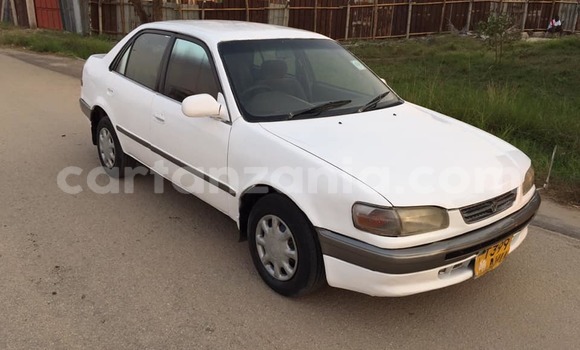 Nunua Ilio tumika Toyota Corolla Nyeupe Gari ndani ya Dar es Salaam nchini Dar es Salaam Nunua Ilio tumika Toyota Corolla Nyeupe Gari ndani ya Dar es Salaam nchini Dar es Salaam