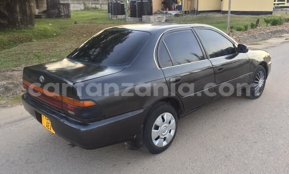 Nunua Ilio tumika Toyota Corolla Nyeusi Gari ndani ya Dar es Salaam nchini Dar es Salaam Nunua Ilio tumika Toyota Corolla Nyeusi Gari ndani ya Dar es Salaam nchini Dar es Salaam