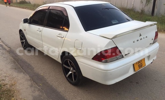 Nunua Ilio tumika Mitsubishi Cordia Nyeupe Gari ndani ya Dar es Salaam nchini Dar es Salaam Nunua Ilio tumika Mitsubishi Cordia Nyeupe Gari ndani ya Dar es Salaam nchini Dar es Salaam