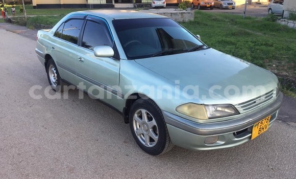 Nunua Ilio tumika Toyota Carina Fedha Gari ndani ya Dar es Salaam nchini Dar es Salaam