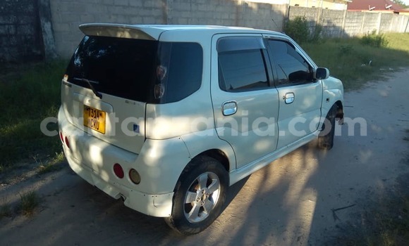 Nunua Ilio tumika Suzuki Swift Nyeupe Gari ndani ya Dar es Salaam nchini Dar es Salaam Nunua Ilio tumika Suzuki Swift Nyeupe Gari ndani ya Dar es Salaam nchini Dar es Salaam