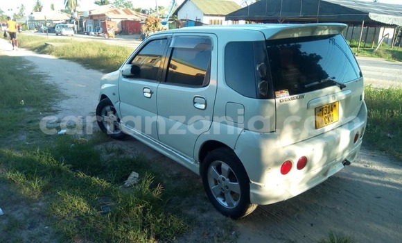 Nunua Ilio tumika Suzuki Swift Nyeupe Gari ndani ya Dar es Salaam nchini Dar es Salaam Nunua Ilio tumika Suzuki Swift Nyeupe Gari ndani ya Dar es Salaam nchini Dar es Salaam