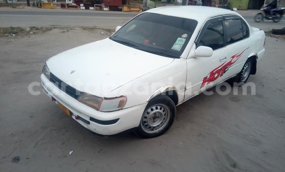 Nunua Ilio tumika Toyota Corolla Nyeupe Gari ndani ya Dar es Salaam nchini Dar es Salaam Nunua Ilio tumika Toyota Corolla Nyeupe Gari ndani ya Dar es Salaam nchini Dar es Salaam