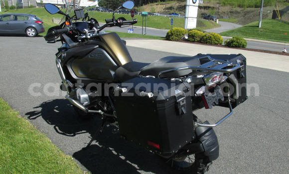 Nunua Ilio tumika BMW R1200GS Adventure Nyeusi Bike ndani ya Morogoro nchini Morogoro Nunua Ilio tumika BMW R1200GS Adventure Nyeusi Bike ndani ya Morogoro nchini Morogoro