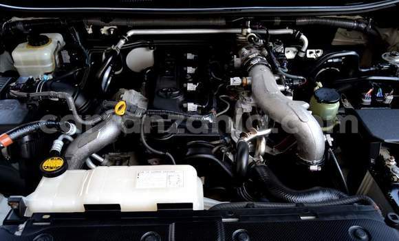 Nunua Ilio tumika Toyota Land Cruiser Prado Nyeupe Gari ndani ya Dar es Salaam nchini Dar es Salaam Nunua Ilio tumika Toyota Land Cruiser Prado Nyeupe Gari ndani ya Dar es Salaam nchini Dar es Salaam