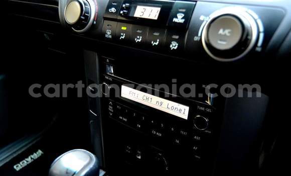 Nunua Ilio tumika Toyota Land Cruiser Prado Nyeupe Gari ndani ya Dar es Salaam nchini Dar es Salaam Nunua Ilio tumika Toyota Land Cruiser Prado Nyeupe Gari ndani ya Dar es Salaam nchini Dar es Salaam