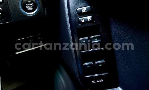 Nunua Ilio tumika Toyota Land Cruiser Prado Nyeupe Gari ndani ya Dar es Salaam nchini Dar es Salaam Nunua Ilio tumika Toyota Land Cruiser Prado Nyeupe Gari ndani ya Dar es Salaam nchini Dar es Salaam