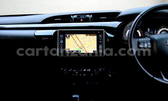 Nunua Ilio tumika Toyota Hilux Nyeupe Gari ndani ya Dar es Salaam nchini Dar es Salaam Nunua Ilio tumika Toyota Hilux Nyeupe Gari ndani ya Dar es Salaam nchini Dar es Salaam