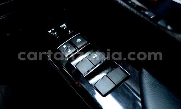 Nunua Ilio tumika Toyota Hilux Nyeupe Gari ndani ya Dar es Salaam nchini Dar es Salaam Nunua Ilio tumika Toyota Hilux Nyeupe Gari ndani ya Dar es Salaam nchini Dar es Salaam