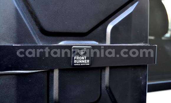 Nunua Ilio tumika Land Rover Defender Nyeupe Gari ndani ya Dar es Salaam nchini Dar es Salaam Nunua Ilio tumika Land Rover Defender Nyeupe Gari ndani ya Dar es Salaam nchini Dar es Salaam