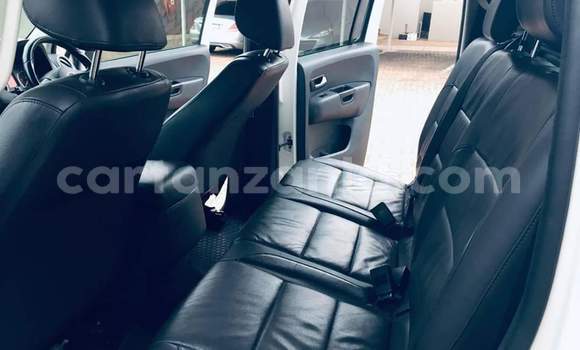 Nunua Ilio tumika Volkswagen Amarok Nyeupe Gari ndani ya Dar es Salaam nchini Dar es Salaam Nunua Ilio tumika Volkswagen Amarok Nyeupe Gari ndani ya Dar es Salaam nchini Dar es Salaam
