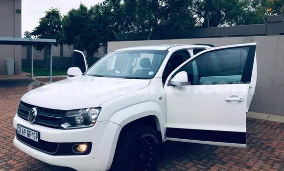 Nunua Ilio tumika Volkswagen Amarok Nyeupe Gari ndani ya Dar es Salaam nchini Dar es Salaam Nunua Ilio tumika Volkswagen Amarok Nyeupe Gari ndani ya Dar es Salaam nchini Dar es Salaam