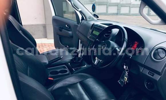 Nunua Ilio tumika Volkswagen Amarok Nyeupe Gari ndani ya Dar es Salaam nchini Dar es Salaam Nunua Ilio tumika Volkswagen Amarok Nyeupe Gari ndani ya Dar es Salaam nchini Dar es Salaam