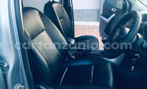 Nunua Ilio tumika Mazda BT-50 Fedha Gari ndani ya Dar es Salaam nchini Dar es Salaam Nunua Ilio tumika Mazda BT-50 Fedha Gari ndani ya Dar es Salaam nchini Dar es Salaam