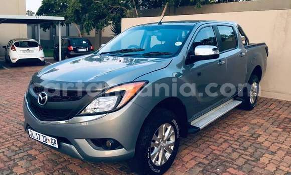 Nunua Ilio tumika Mazda BT-50 Fedha Gari ndani ya Dar es Salaam nchini Dar es Salaam Nunua Ilio tumika Mazda BT-50 Fedha Gari ndani ya Dar es Salaam nchini Dar es Salaam