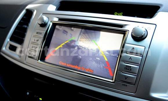 Nunua Ilio tumika Toyota Hilux Nyeupe Gari ndani ya Dar es Salaam nchini Dar es Salaam Nunua Ilio tumika Toyota Hilux Nyeupe Gari ndani ya Dar es Salaam nchini Dar es Salaam