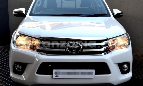 Nunua Ilio tumika Toyota Hilux Nyeupe Gari ndani ya Dar es Salaam nchini Dar es Salaam Nunua Ilio tumika Toyota Hilux Nyeupe Gari ndani ya Dar es Salaam nchini Dar es Salaam