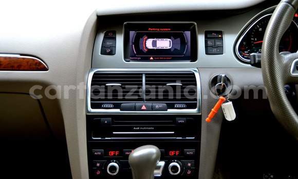 Nunua Ilio tumika Audi Q7 Brown Gari ndani ya Dar es Salaam nchini Dar es Salaam Nunua Ilio tumika Audi Q7 Brown Gari ndani ya Dar es Salaam nchini Dar es Salaam