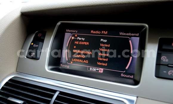 Nunua Ilio tumika Audi Q7 Brown Gari ndani ya Dar es Salaam nchini Dar es Salaam Nunua Ilio tumika Audi Q7 Brown Gari ndani ya Dar es Salaam nchini Dar es Salaam