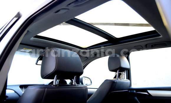 Nunua Ilio tumika BMW X3 Nyeupe Gari ndani ya Dar es Salaam nchini Dar es Salaam Nunua Ilio tumika BMW X3 Nyeupe Gari ndani ya Dar es Salaam nchini Dar es Salaam