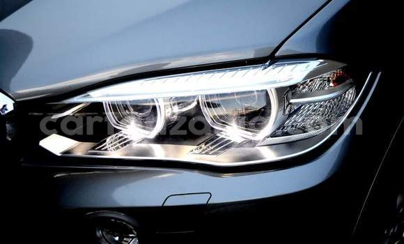Nunua Ilio tumika BMW X5 Fedha Gari ndani ya Dar es Salaam nchini Dar es Salaam Nunua Ilio tumika BMW X5 Fedha Gari ndani ya Dar es Salaam nchini Dar es Salaam