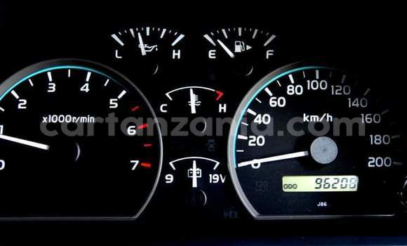 Nunua Ilio tumika Toyota Land Cruiser Nyeupe Gari ndani ya Dar es Salaam nchini Dar es Salaam Nunua Ilio tumika Toyota Land Cruiser Nyeupe Gari ndani ya Dar es Salaam nchini Dar es Salaam