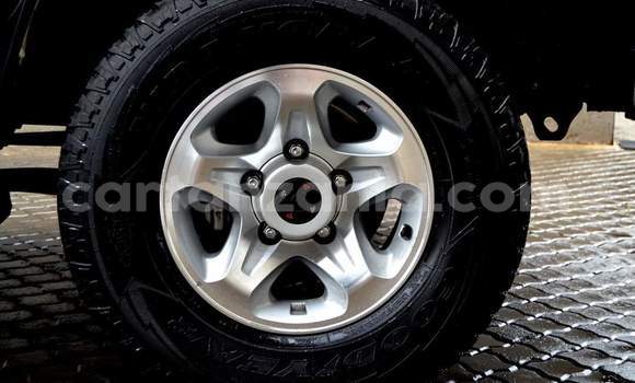 Nunua Ilio tumika Toyota Land Cruiser Nyeupe Gari ndani ya Dar es Salaam nchini Dar es Salaam Nunua Ilio tumika Toyota Land Cruiser Nyeupe Gari ndani ya Dar es Salaam nchini Dar es Salaam