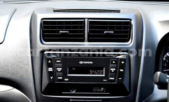 Nunua Ilio tumika Toyota Avanza Nyeupe Gari ndani ya Dar es Salaam nchini Dar es Salaam Nunua Ilio tumika Toyota Avanza Nyeupe Gari ndani ya Dar es Salaam nchini Dar es Salaam