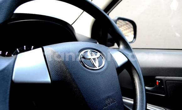 Nunua Ilio tumika Toyota Avanza Nyeupe Gari ndani ya Dar es Salaam nchini Dar es Salaam Nunua Ilio tumika Toyota Avanza Nyeupe Gari ndani ya Dar es Salaam nchini Dar es Salaam