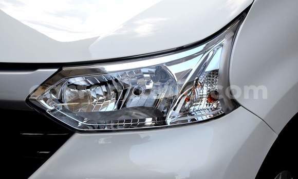 Nunua Ilio tumika Toyota Avanza Nyeupe Gari ndani ya Dar es Salaam nchini Dar es Salaam Nunua Ilio tumika Toyota Avanza Nyeupe Gari ndani ya Dar es Salaam nchini Dar es Salaam