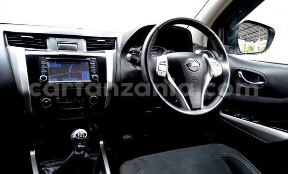 Nunua Ilio tumika Nissan Navara Nyeupe Gari ndani ya Dar es Salaam nchini Dar es Salaam Nunua Ilio tumika Nissan Navara Nyeupe Gari ndani ya Dar es Salaam nchini Dar es Salaam