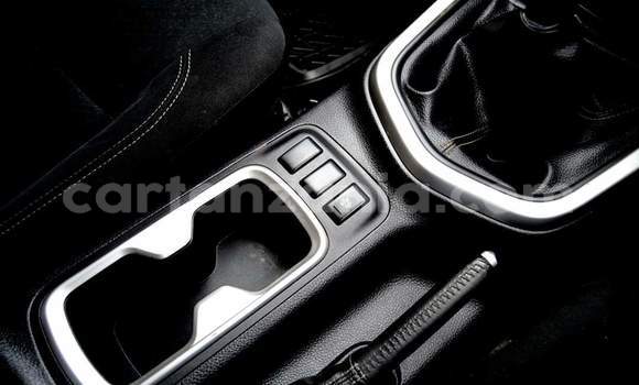 Nunua Ilio tumika Nissan Navara Nyeupe Gari ndani ya Dar es Salaam nchini Dar es Salaam Nunua Ilio tumika Nissan Navara Nyeupe Gari ndani ya Dar es Salaam nchini Dar es Salaam