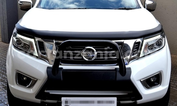 Nunua Ilio tumika Nissan Navara Nyeupe Gari ndani ya Dar es Salaam nchini Dar es Salaam Nunua Ilio tumika Nissan Navara Nyeupe Gari ndani ya Dar es Salaam nchini Dar es Salaam