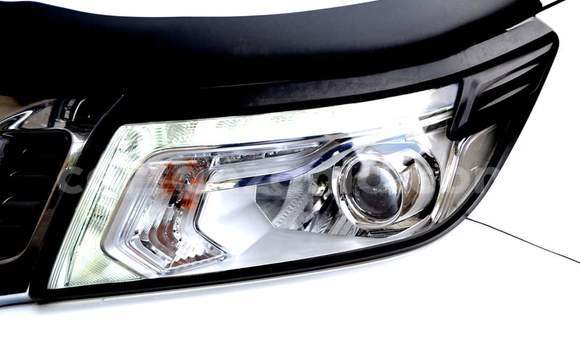 Nunua Ilio tumika Nissan Navara Nyeupe Gari ndani ya Dar es Salaam nchini Dar es Salaam Nunua Ilio tumika Nissan Navara Nyeupe Gari ndani ya Dar es Salaam nchini Dar es Salaam