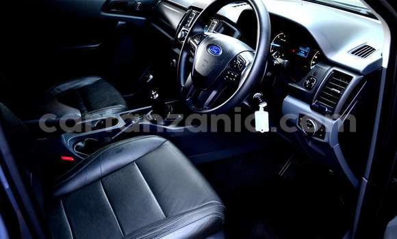 Nunua Ilio tumika Ford Everest Nyingine Gari ndani ya Dar es Salaam nchini Dar es Salaam Nunua Ilio tumika Ford Everest Nyingine Gari ndani ya Dar es Salaam nchini Dar es Salaam