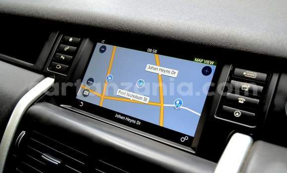 Nunua Ilio tumika Land Rover Discovery Sport Nyeupe Gari ndani ya Dar es Salaam nchini Dar es Salaam Nunua Ilio tumika Land Rover Discovery Sport Nyeupe Gari ndani ya Dar es Salaam nchini Dar es Salaam