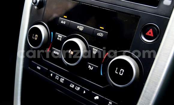 Nunua Ilio tumika Land Rover Discovery Sport Nyeupe Gari ndani ya Dar es Salaam nchini Dar es Salaam Nunua Ilio tumika Land Rover Discovery Sport Nyeupe Gari ndani ya Dar es Salaam nchini Dar es Salaam