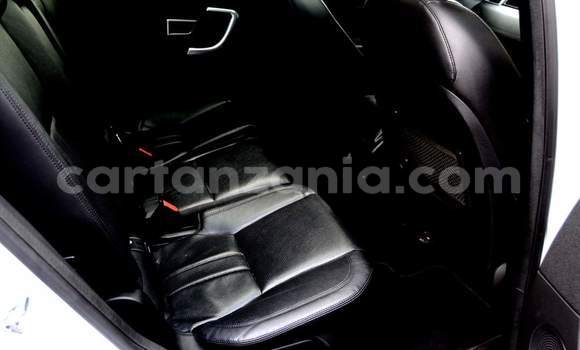 Nunua Ilio tumika Land Rover Discovery Sport Nyeupe Gari ndani ya Dar es Salaam nchini Dar es Salaam Nunua Ilio tumika Land Rover Discovery Sport Nyeupe Gari ndani ya Dar es Salaam nchini Dar es Salaam